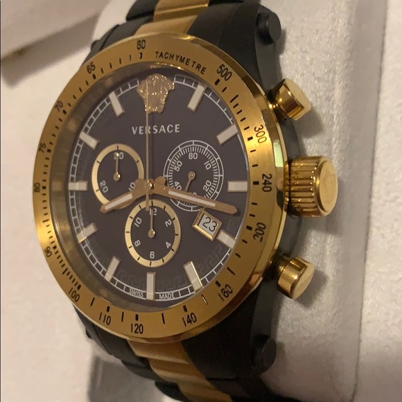 Men’s Versace watch - Picture 5 of 7